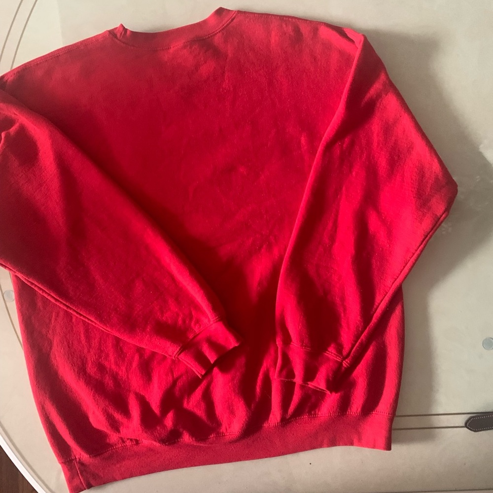 Gildan’s Women’s Sweatshirt - Picture 16 of 16